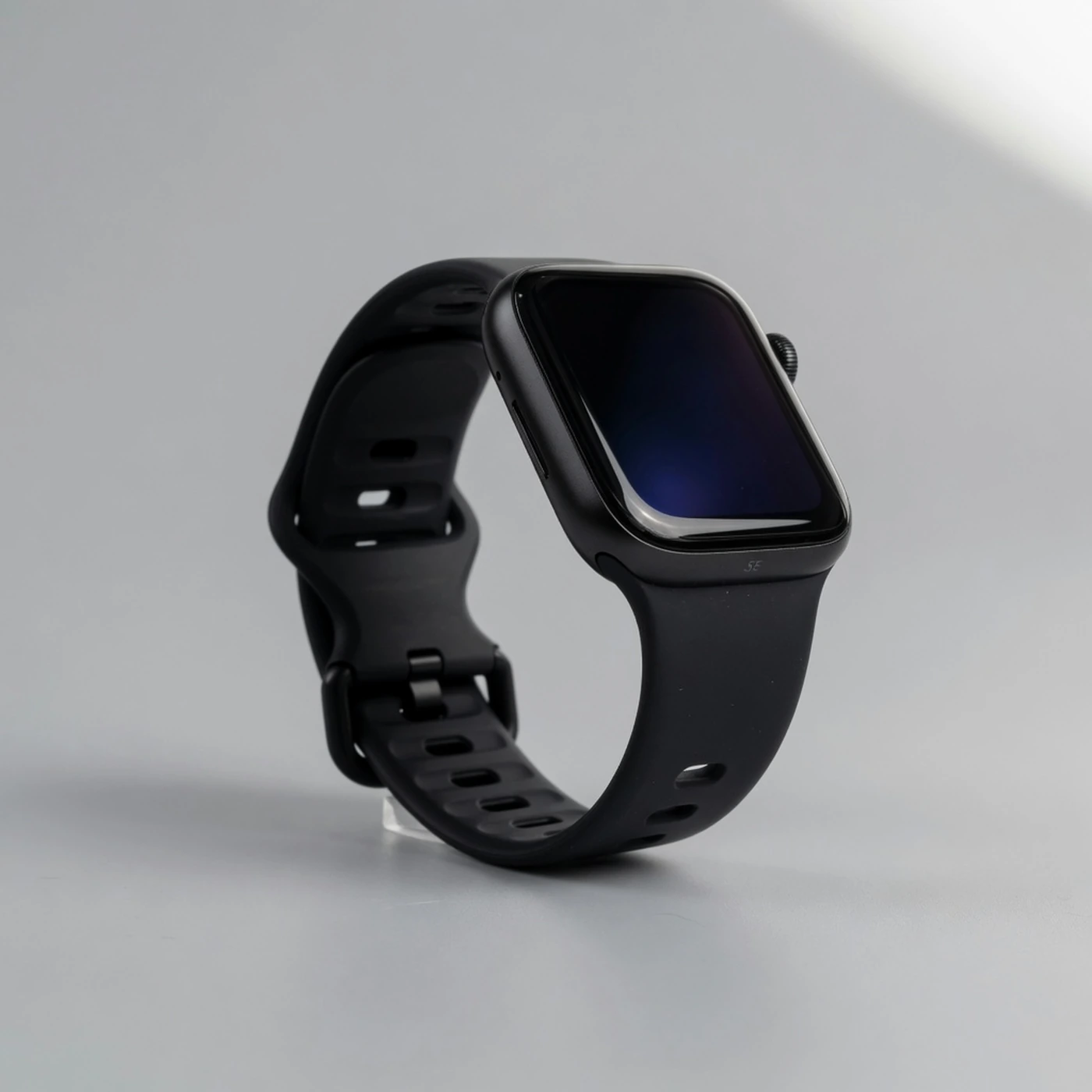 Apple Watch SE studio product shot
